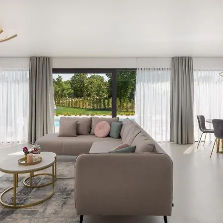 Σπίτι διακοπών Ferienhaus Mit Privatpool Fur 8 Personen Ca 180 Qm In Oklaj, Dalmatien Dalmatinisches Hinterland