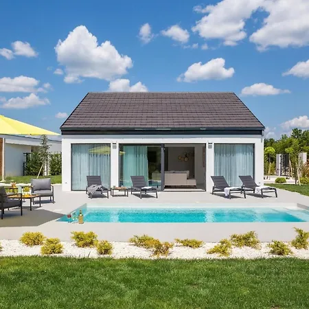 Σπίτι διακοπών Ferienhaus Mit Privatpool Fur 8 Personen Ca 180 Qm In Oklaj, Dalmatien Dalmatinisches Hinterland *